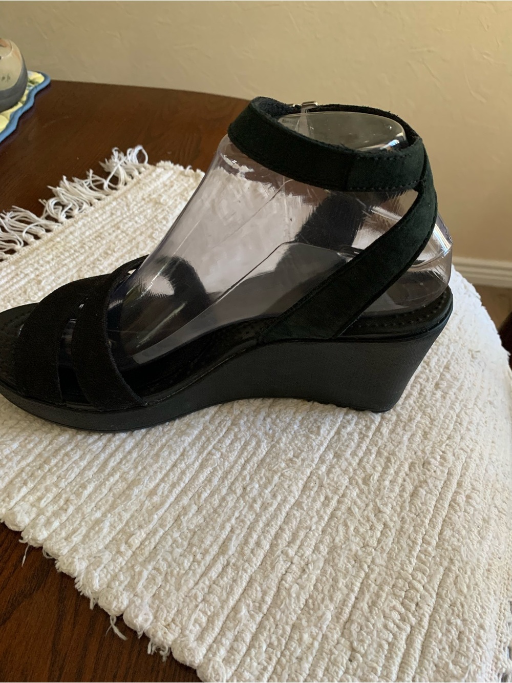 CROCS Black Ankle-Strap Wedge Sandal 9 Linen Leather